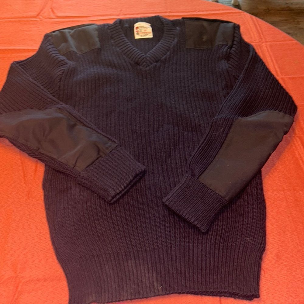 TW Kempton  Vee Neck 100% Wool Navy Woolly Pully New Sweater